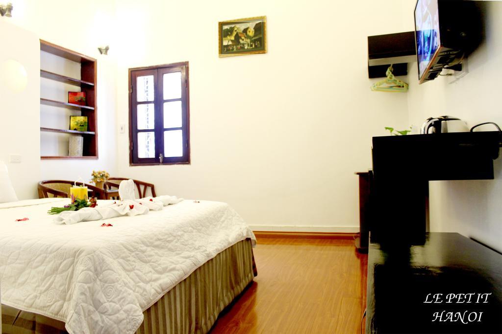 Le Petit Hanoi Hotel Extérieur photo